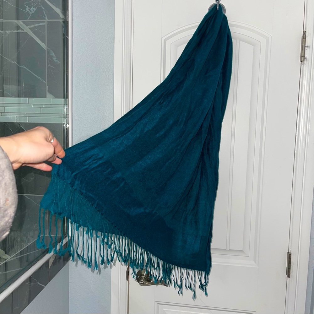 EMERALD WINTER SCARF